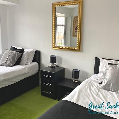 Great Sankey Serviced Accommodation Warrington Exteriér fotografie