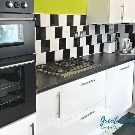 Great Sankey Serviced Accommodation Warrington Exteriér fotografie
