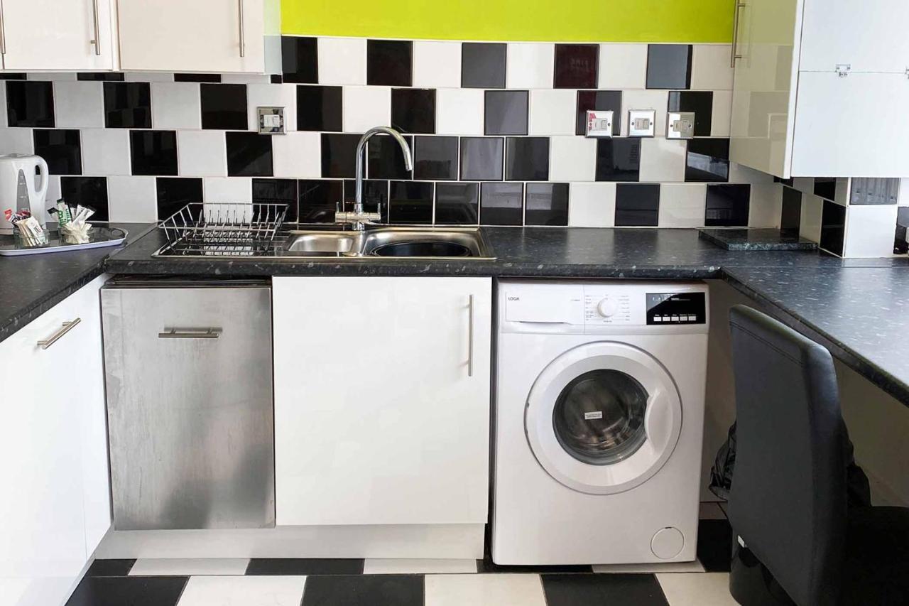Great Sankey Serviced Accommodation Warrington Exteriér fotografie
